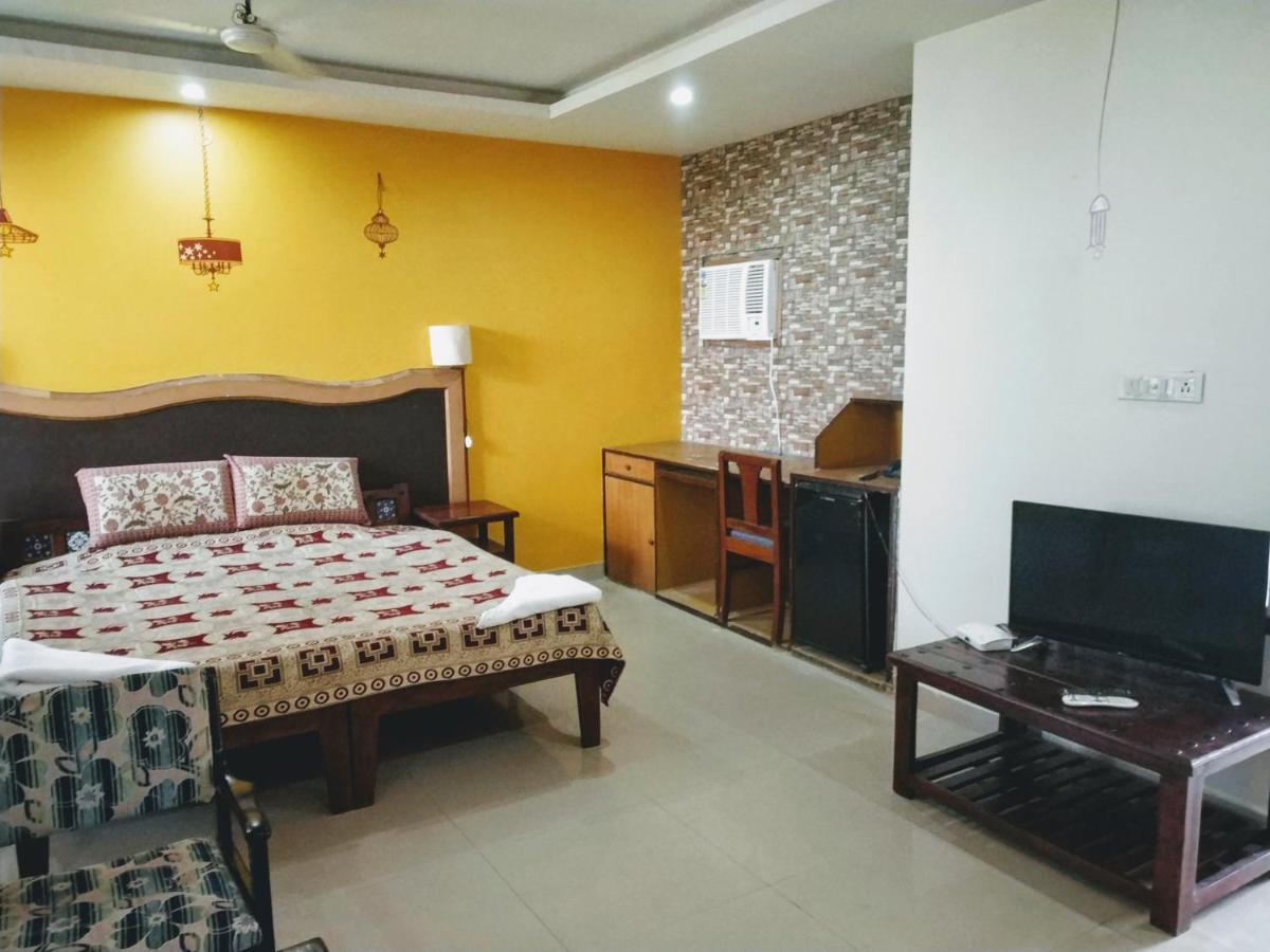 Swaraj Resorts Bharatpur Exterior photo