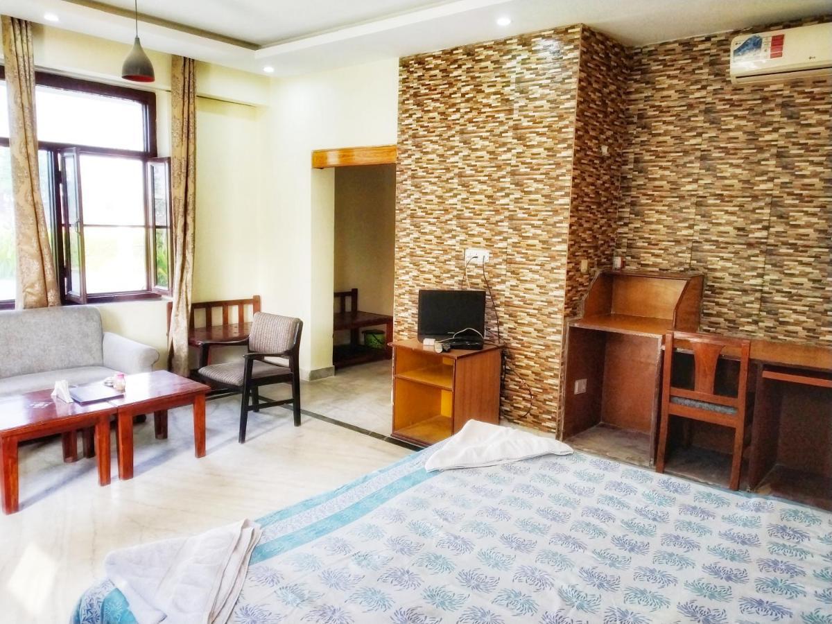 Swaraj Resorts Bharatpur Exterior photo