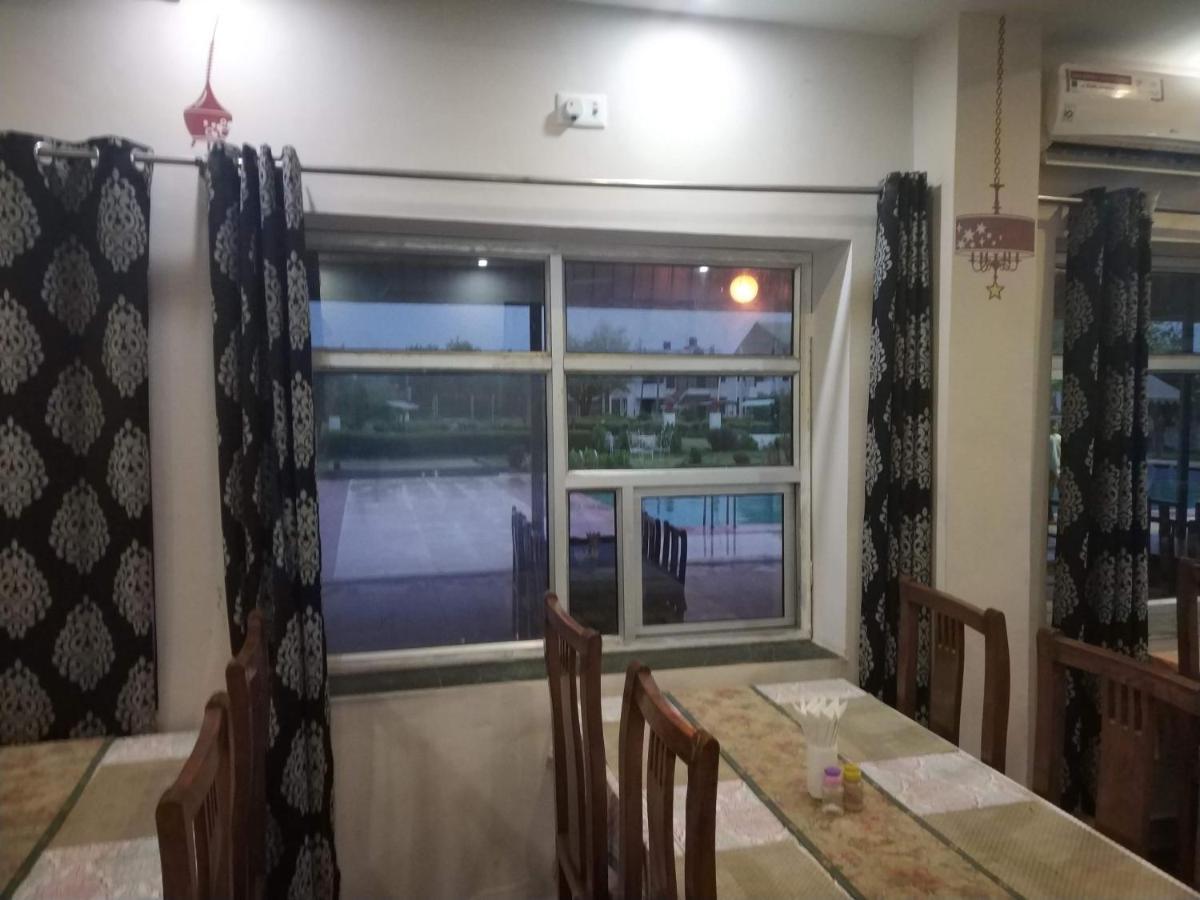 Swaraj Resorts Bharatpur Exterior photo
