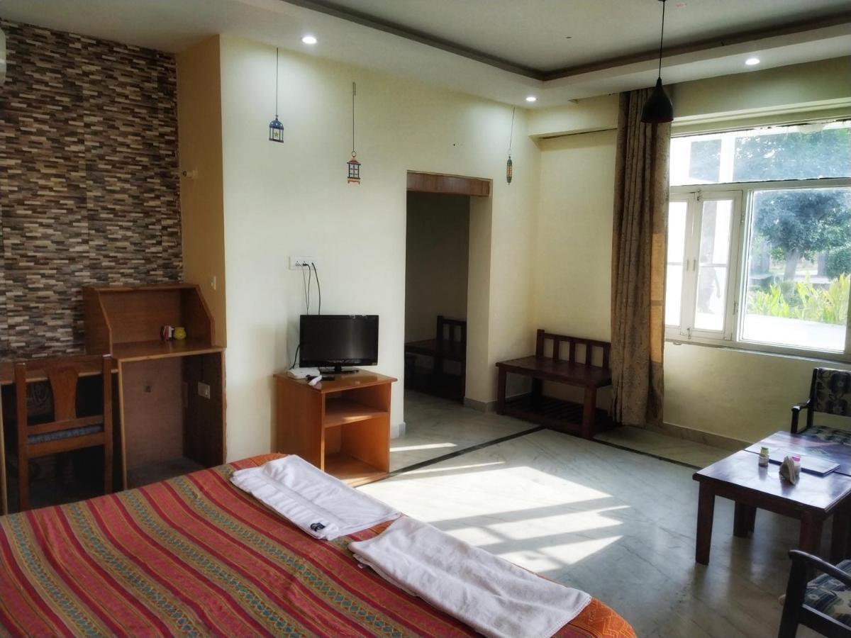 Swaraj Resorts Bharatpur Exterior photo