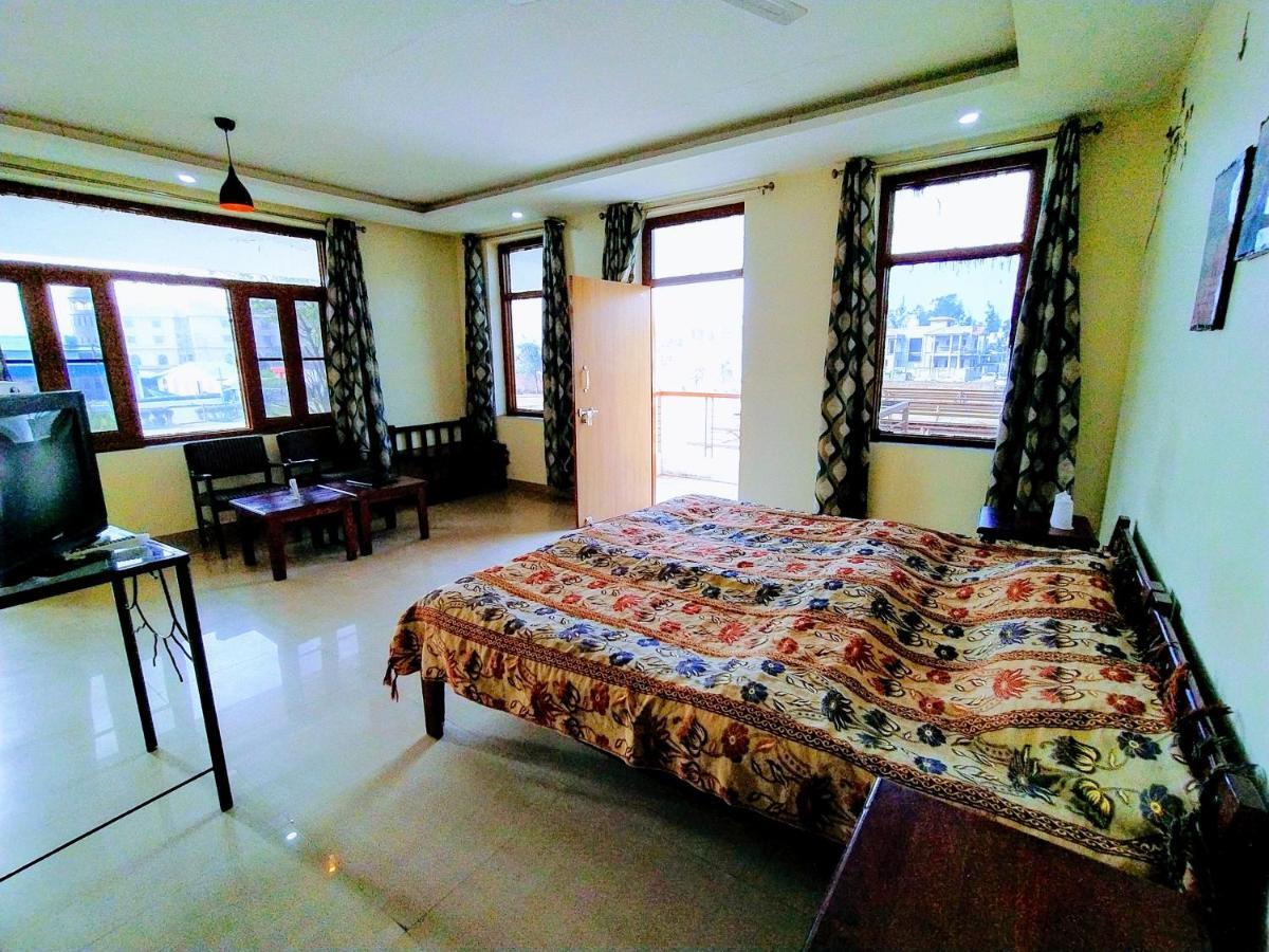 Swaraj Resorts Bharatpur Exterior photo